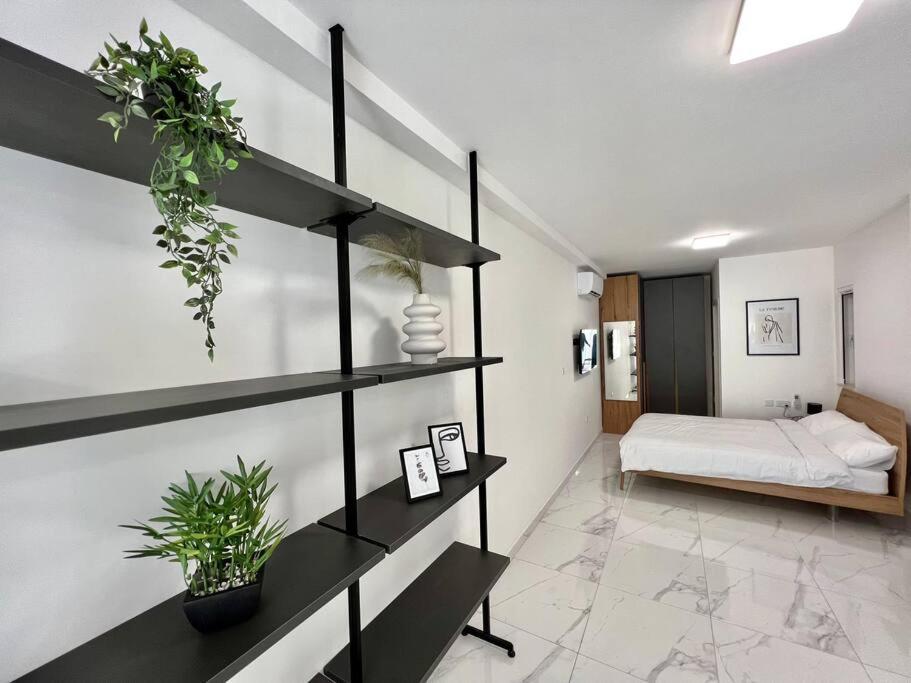 Luxurious Apartment Next To The Sea Gzira Екстер'єр фото